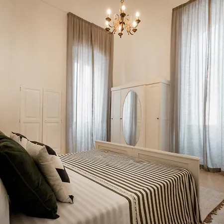 ベッド・アンド・ブレックファスト Palazzo Emanuele Luxury 3*